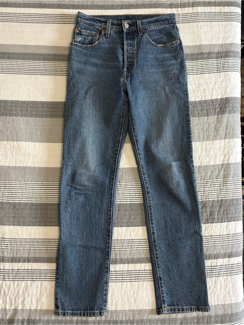 Levi's Women's Straight Leg Jeans in Dark Blue Wash